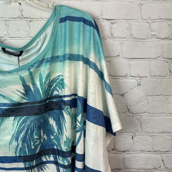 BloomChic Palm Print Dolman Sleeve Top Size 28 (5X) - Picture 3 of 5